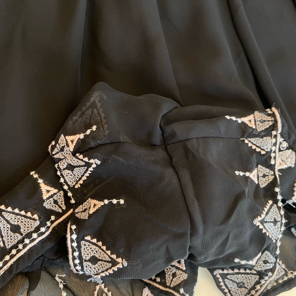 HOUSE OF HARLOW 1960 REVOLVE Women's XS Short Romper Hendrix Embroidered Black - Picture 9 of 10